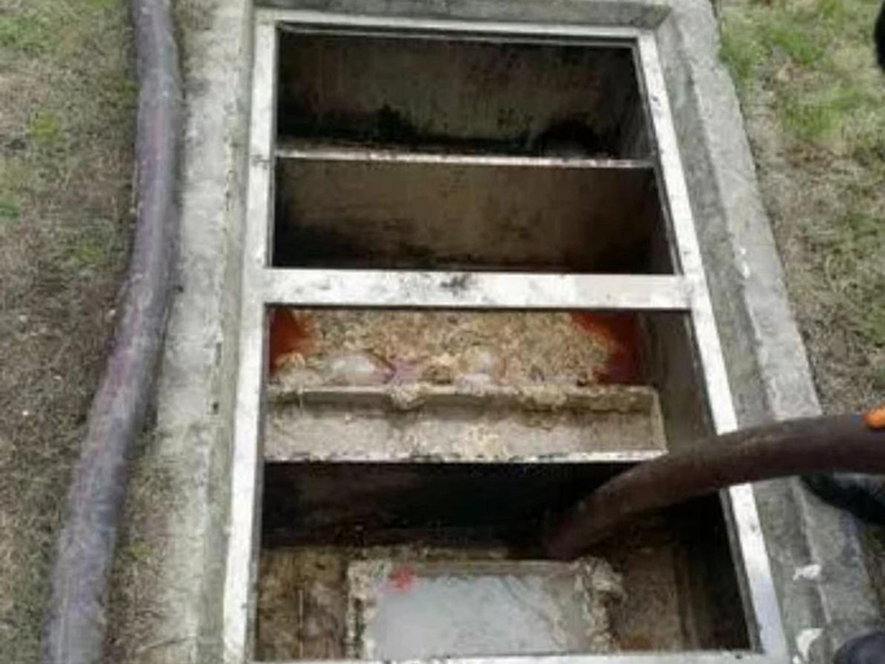 昂昂溪隔油池清理